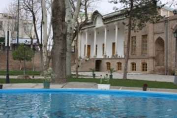 عمارت عالی قاپور