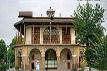 عمارت چهلستون 